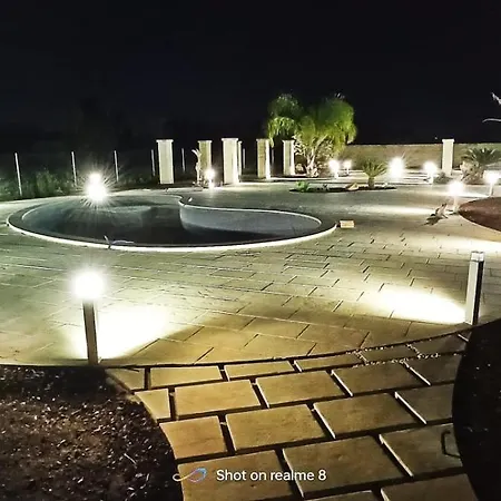 別荘 Delle Stelle Con Piscina レヴェラーノ
