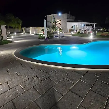Delle Stelle Con Piscina